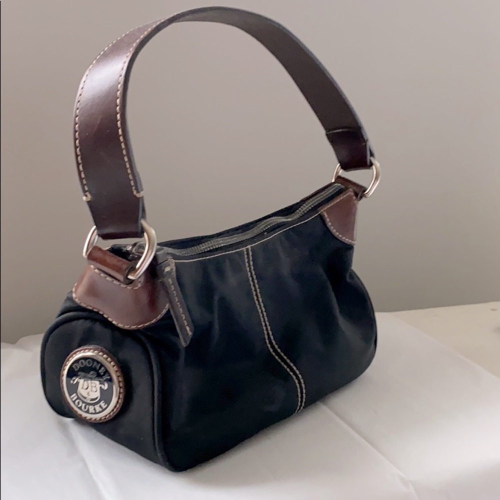 Dooney & Bourke Wayfarer purse